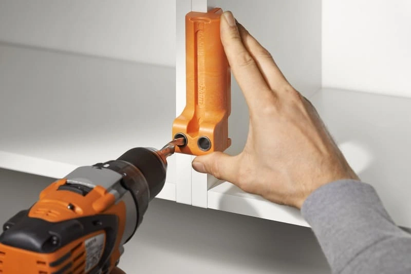 Profesjonalny montaż mebli na wymiar